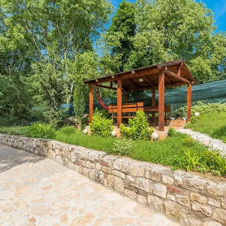 Ferienhaus Alejna Holiday home *