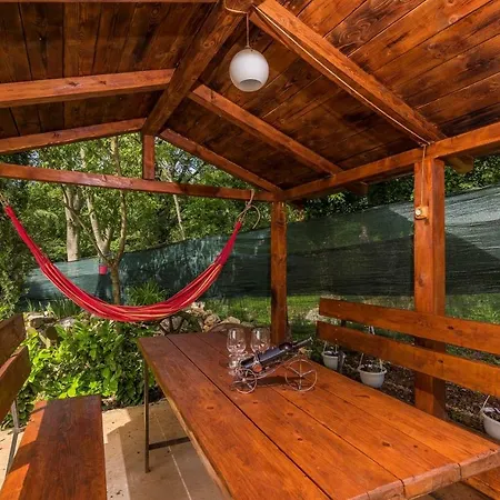 Ferienhaus Alejna Holiday home
